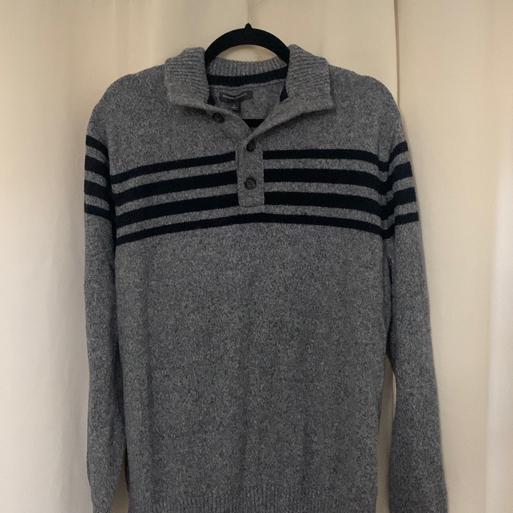 Banana Republic - Quarter Button Up